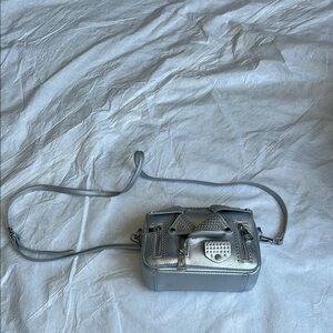 Stylish Silver Crossbody Bag